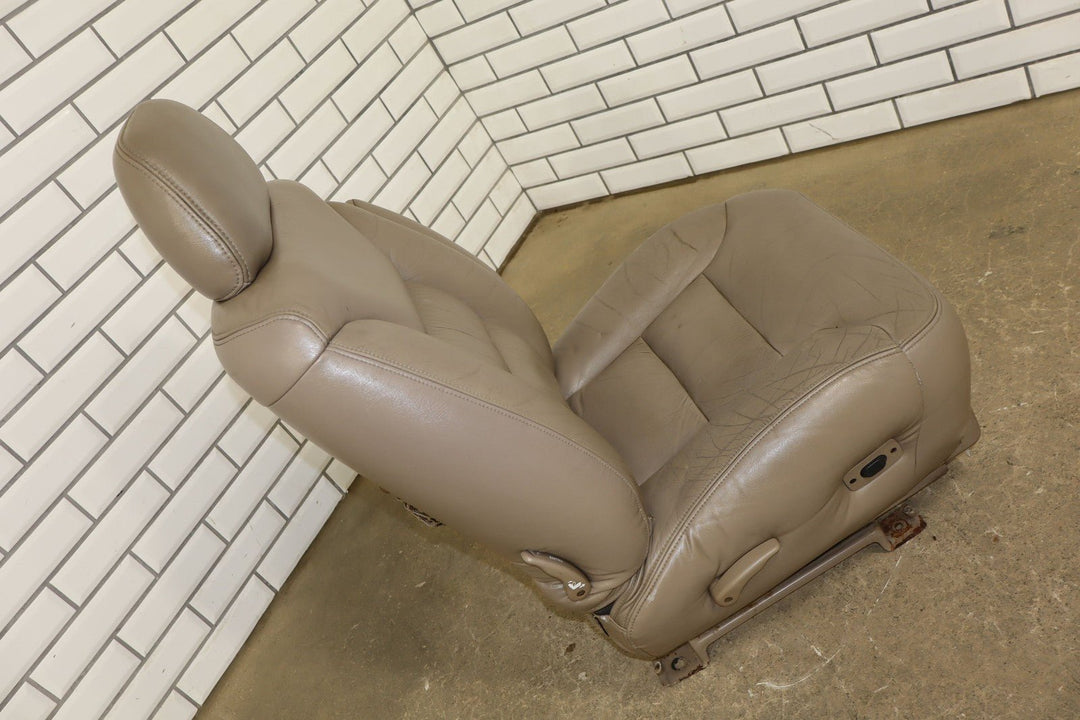 95 - 98 Chevy GMC C/K Truck GMT400 Right Front Seat Leather Neutral (522)