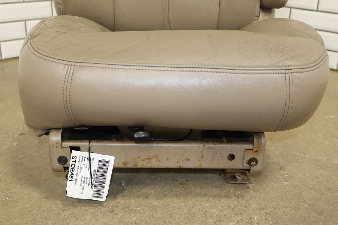 95 - 98 Chevy GMC C/K Truck GMT400 Right Front Seat Leather Neutral (522)