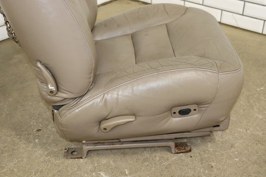 95 - 98 Chevy GMC C/K Truck GMT400 Right Front Seat Leather Neutral (522)