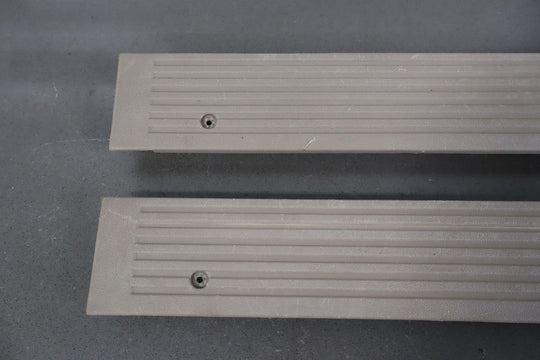 95 - 98 Chevy GMC GMT400 Extended Cab Sill Plates Left/Right Neutral 52D
