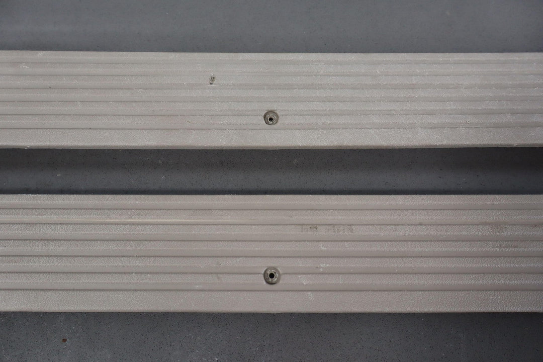 95 - 98 Chevy GMC GMT400 Extended Cab Sill Plates Left/Right Neutral 52D