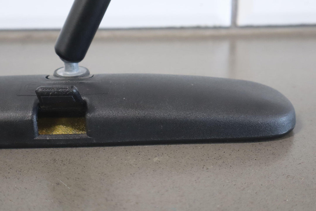 95 - 98 Chevy GMC GMT400 Interior Rear View Mirror Manual Dimming