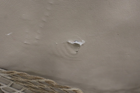 95 - 98 Chevy Suburban Tahoe GMT400 Right RH Front Leather Seat (Neutral 52D)