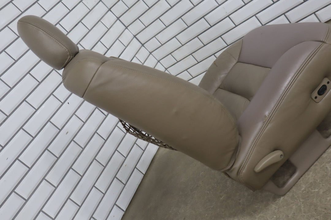 95 - 98 Chevy Suburban Tahoe GMT400 Right RH Front Leather Seat (Neutral 52D)