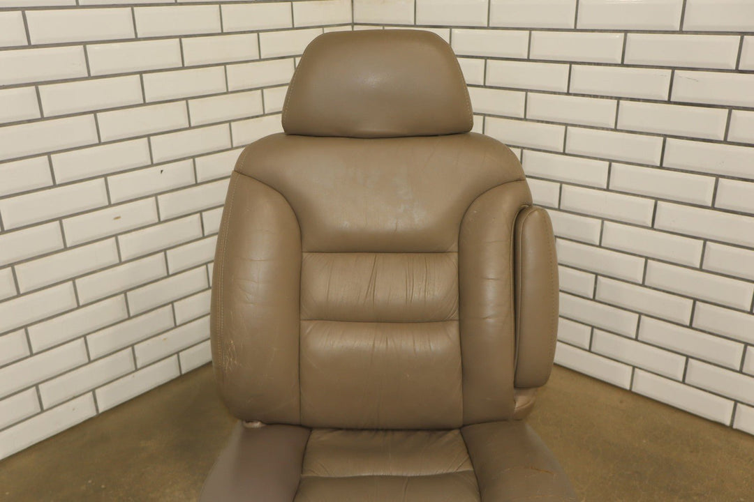 95 - 98 Chevy Suburban Tahoe GMT400 Right RH Front Leather Seat (Neutral 52D)