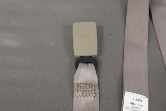 95 - 99 Chevy GMC GMT400 Extended Cab Left Rear Seat Belt Buckle Neutral 52D