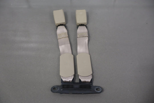 95 - 99 Chevy GMC GMT400 Extended Cab Right Rear Seat Belt Buckle Neutral 52D