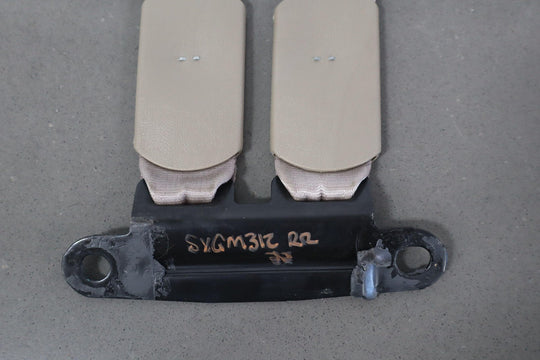 95 - 99 Chevy GMC GMT400 Extended Cab Right Rear Seat Belt Buckle Neutral 52D