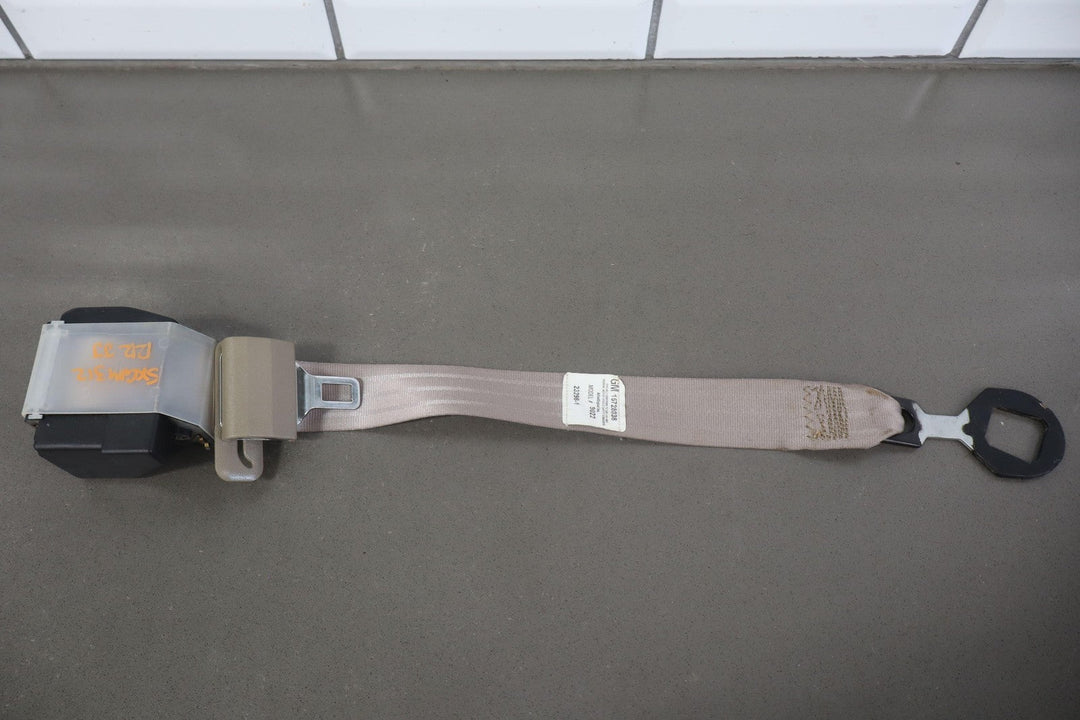 95 - 99 Chevy GMC GMT400 Extended Cab Right Rear Seat Belt Retractor (Neutral 52D)