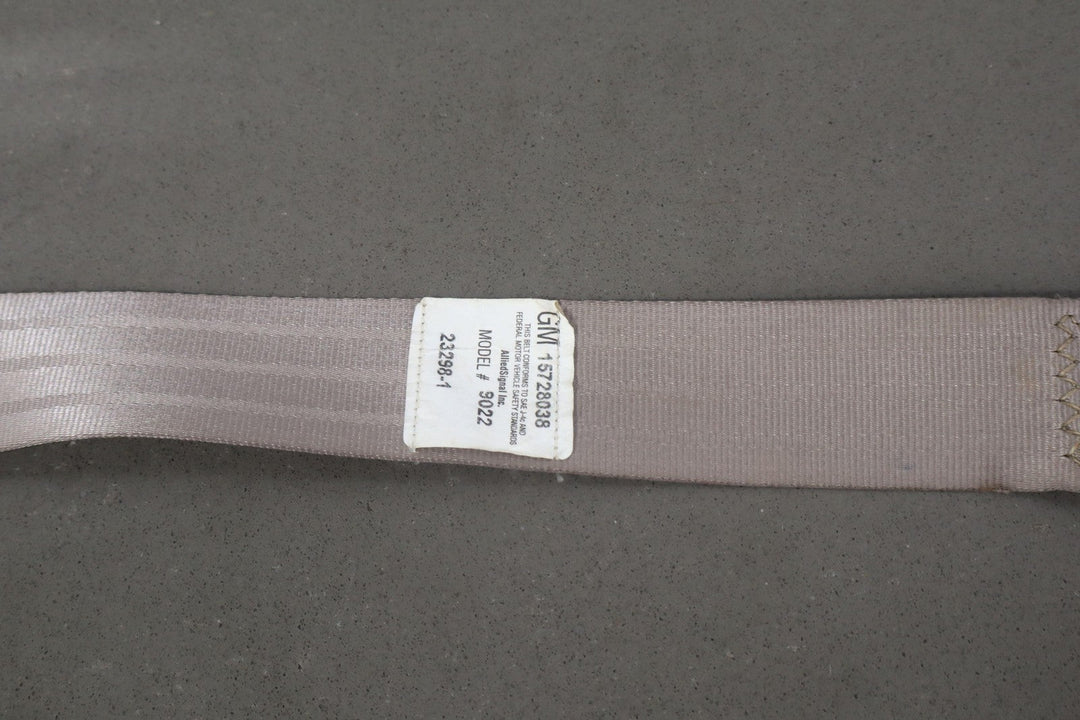 95 - 99 Chevy GMC GMT400 Extended Cab Right Rear Seat Belt Retractor (Neutral 52D)