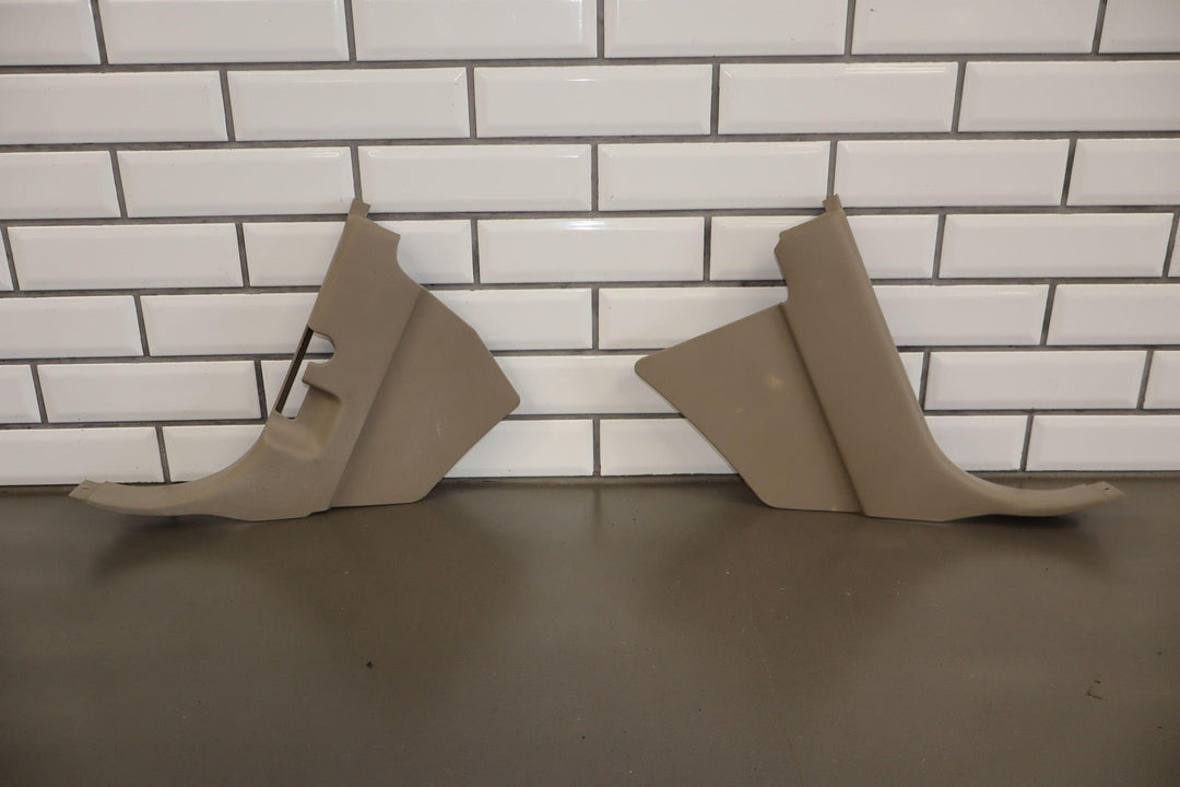 95 - 99 Chevy GMC GMT400 OBS Interior Kick Panels Pair Left/Right Neutral 52D