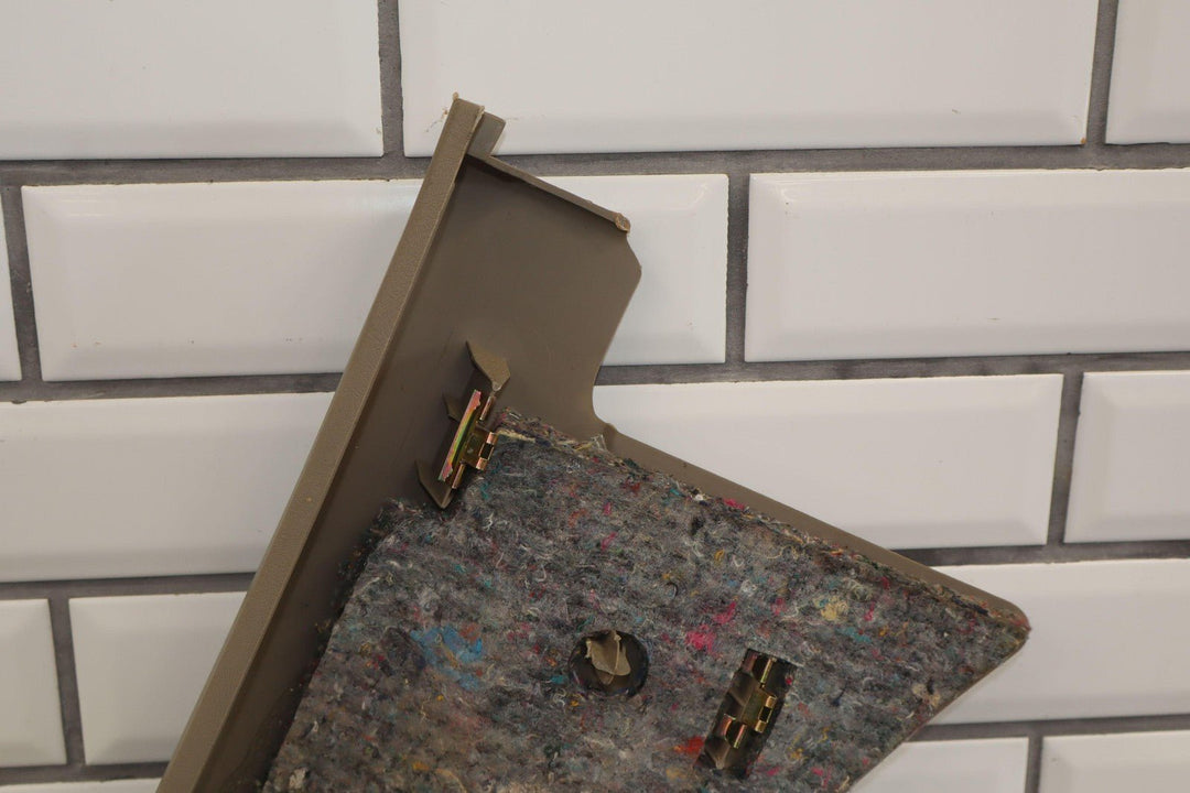 95 - 99 Chevy GMC GMT400 OBS Interior Kick Panels Pair Left/Right Neutral 52D