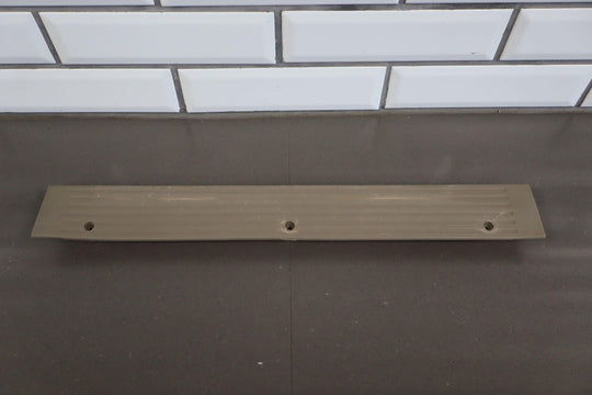 95 - 99 Chevy GMC Suburban GMT800 8 Piece Sill Plate Set Neutral 52U Kick Panels