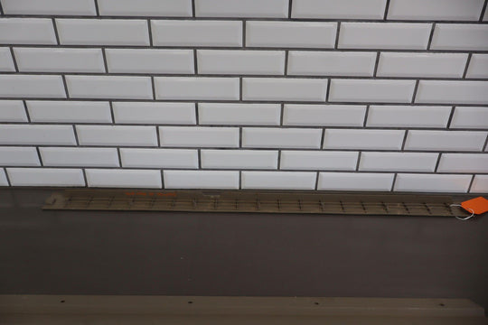 95 - 99 Chevy GMC Suburban GMT800 8 Piece Sill Plate Set Neutral 52U Kick Panels