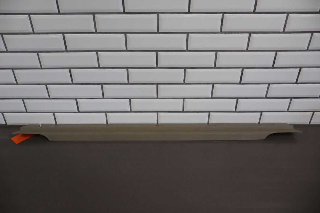 95 - 99 Chevy GMC Suburban GMT800 8 Piece Sill Plate Set Neutral 52U Kick Panels