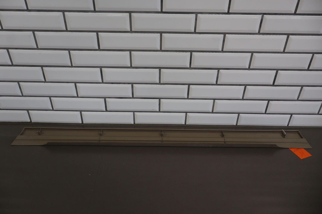 95 - 99 Chevy GMC Suburban GMT800 8 Piece Sill Plate Set Neutral 52U Kick Panels