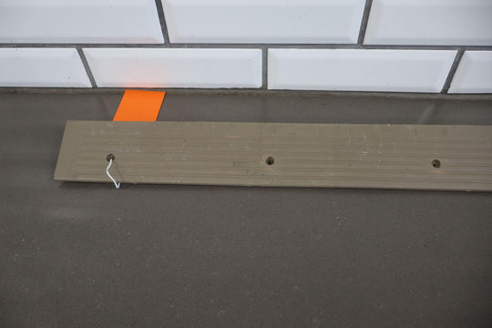 95 - 99 Chevy GMC Suburban GMT800 8 Piece Sill Plate Set Neutral 52U Kick Panels