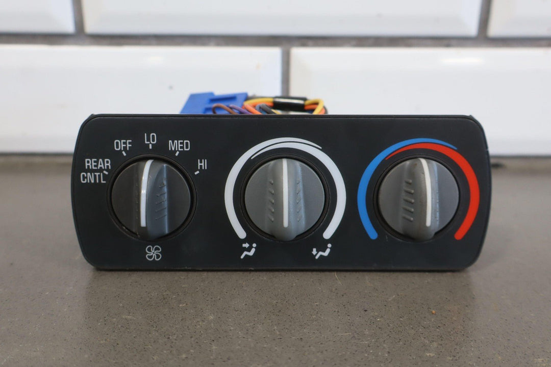 95 - 99 GMC Suburban GMT400 Overhead Climate Control Panel