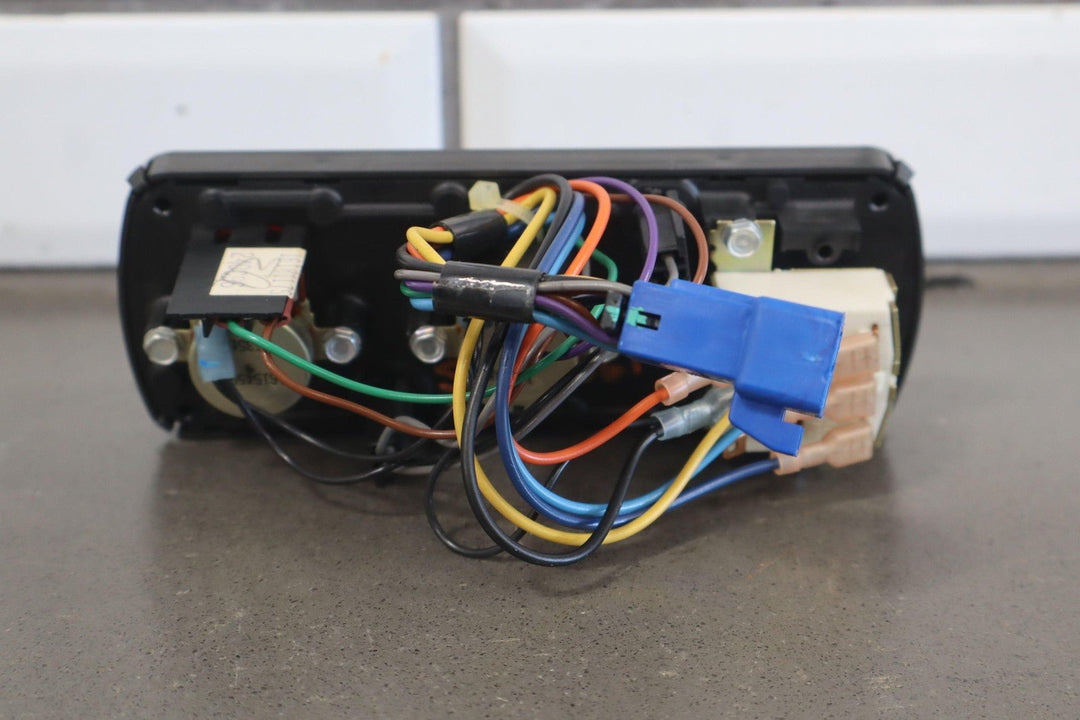 95 - 99 GMC Suburban GMT400 Overhead Climate Control Panel