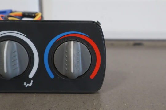 95 - 99 GMC Suburban GMT400 Overhead Climate Control Panel