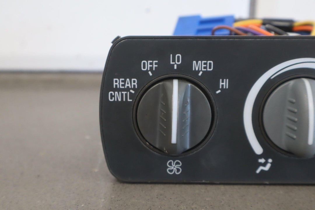95 - 99 GMC Suburban GMT400 Overhead Climate Control Panel