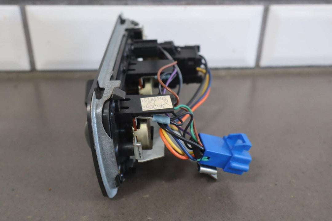 95 - 99 GMC Suburban GMT400 Overhead Climate Control Panel