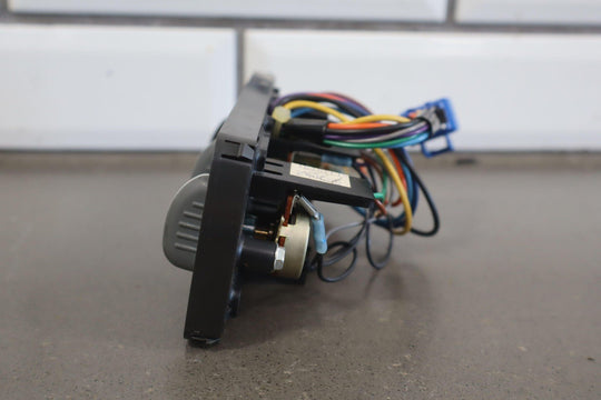 95 - 99 GMC Suburban GMT400 Overhead Climate Control Panel