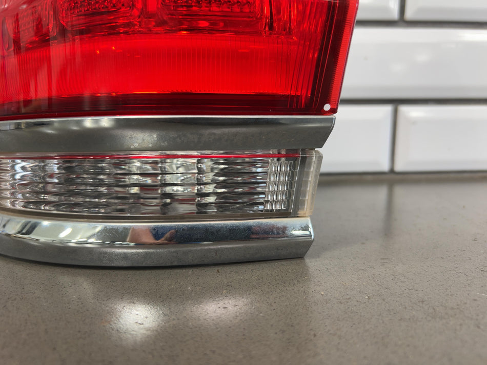 2016 Jeep Grand Cherokee- TAIL LIGHT ASSEMBLY