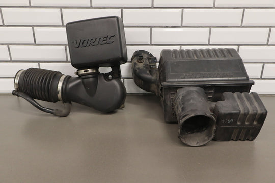 96 - 00 Chevy GMC Truck SUV GMT400 5.7L L31 Air Cleaner Assembly