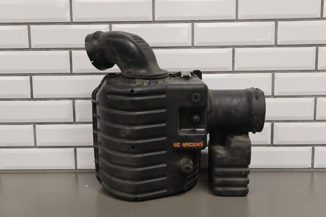 96 - 00 Chevy GMC Truck SUV GMT400 5.7L L31 Air Cleaner Assembly