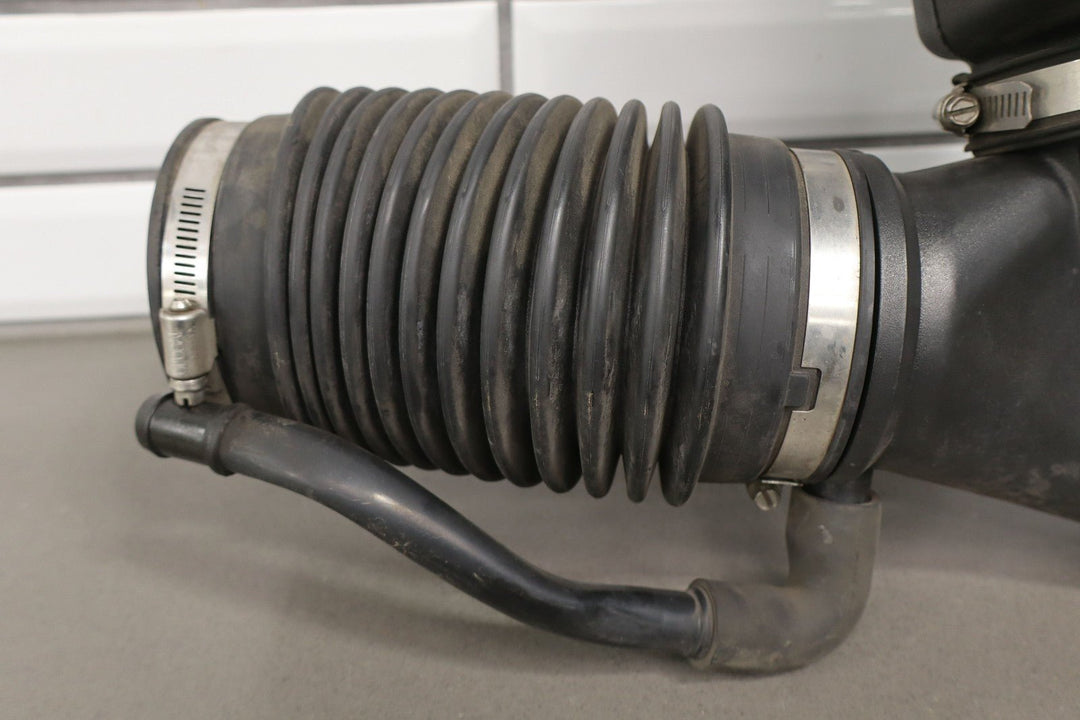 96 - 00 Chevy GMC Truck SUV GMT400 5.7L L31 Air Cleaner Assembly