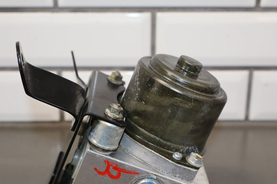 96 - 00 Toyota 4Runner ABS Anti Lock Brake Pump & Module W/Bracket