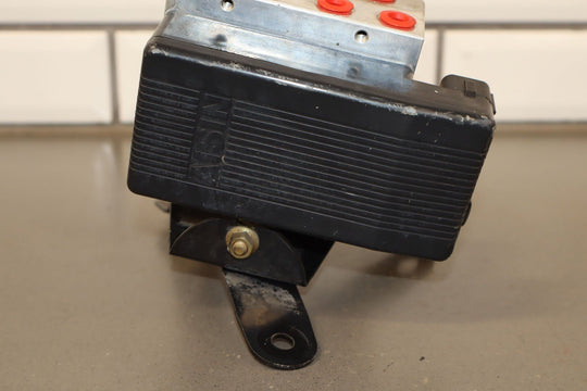 96 - 00 Toyota 4Runner ABS Anti Lock Brake Pump & Module W/Bracket
