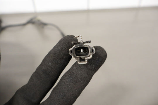 96 - 02 Toyota 4Runner (4x2 ABS) Left Driver Front Spindle