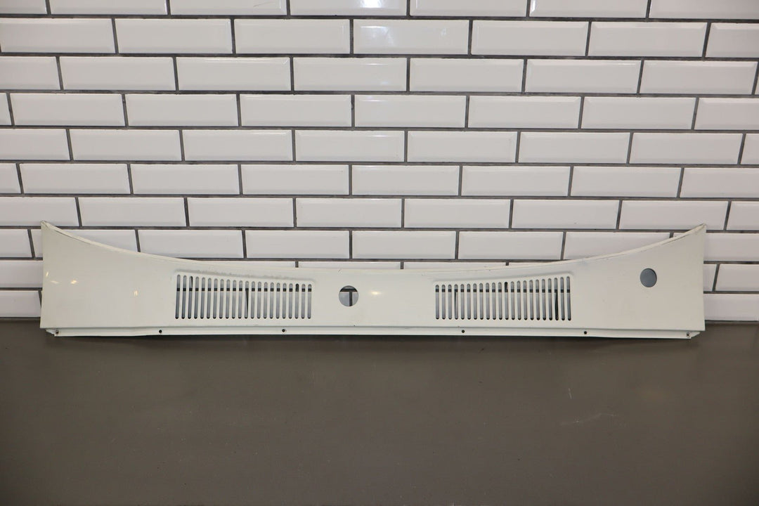 96 - 98 Lexus LX450 Metal Cowl Vent Panel Repainted White