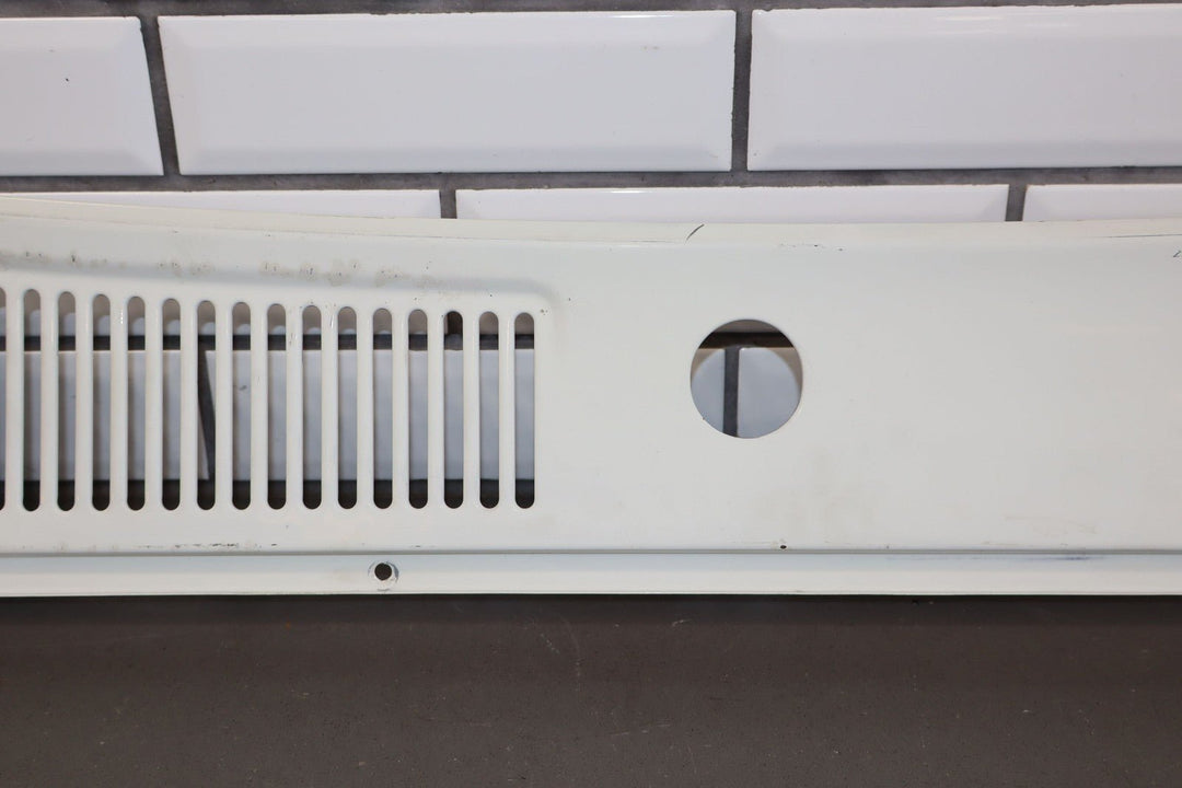 96 - 98 Lexus LX450 Metal Cowl Vent Panel Repainted White