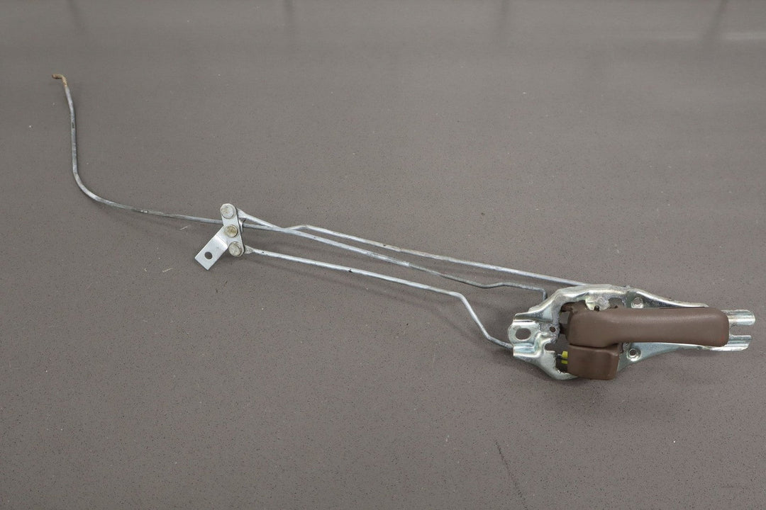 96 - 98 Lexus LX450 Right Passenger Rear Door Latch W/Rods & Inside Handle