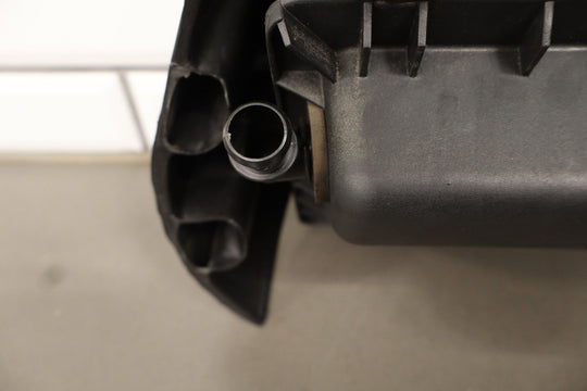 97 - 00 Corvette C5 5.7L Air Cleaner Intake Tube Box Base Lid Straps *No MAF*