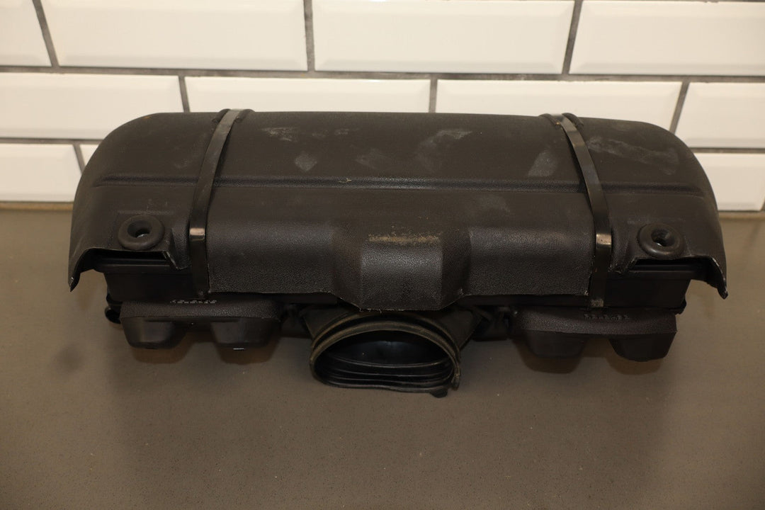 97 - 00 Corvette C5 5.7L Air Cleaner Intake Tube Box Base Lid Straps *No MAF*