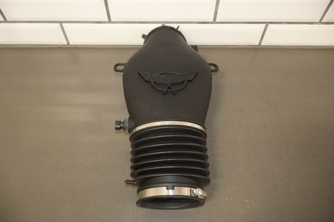 97 - 00 Corvette C5 5.7L Air Cleaner Intake Tube Only