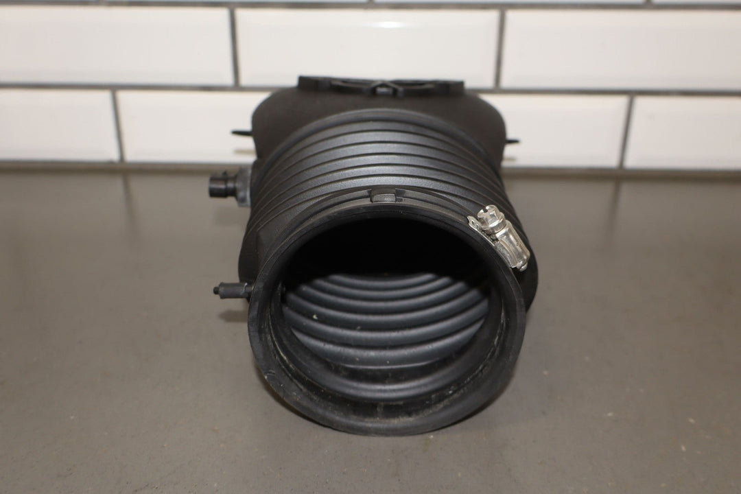 97 - 00 Corvette C5 5.7L Air Cleaner Intake Tube Only
