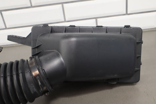 97 - 02 Plymouth Chrysler Prowler Air Intake Cleaner Tube Lid Airbox Base