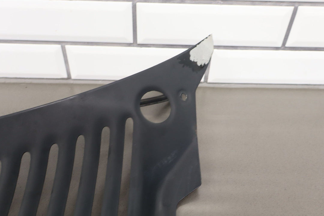 97 - 02 Plymouth Chrysler Prowler Front Center Cowl Vent Panel W/Seal - Matte Black