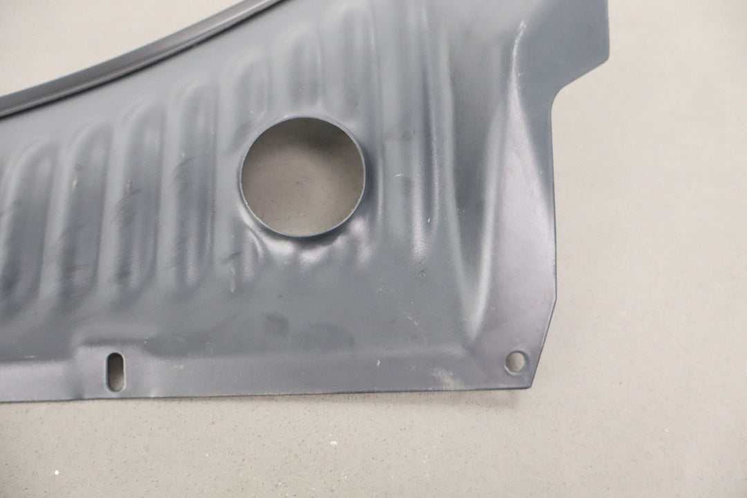 97 - 02 Plymouth Chrysler Prowler Front Center Cowl Vent Panel W/Seal - Matte Black