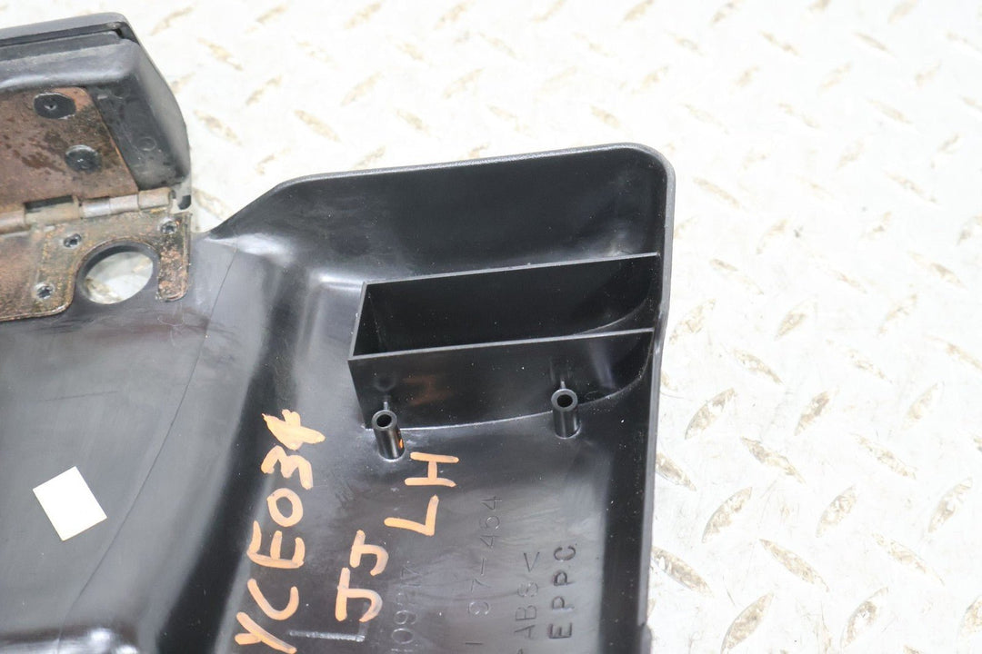 97 - 04 C5 Corvette Convertible LH&RH Upper Interior B - Pillar Panels