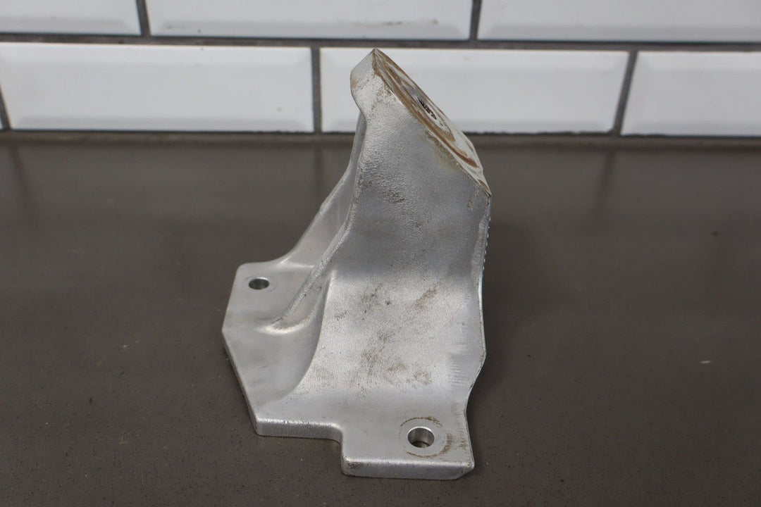 97 - 04 Chevy C5 Corvette 5.7L LS1 OEM Engine Frame Mounts