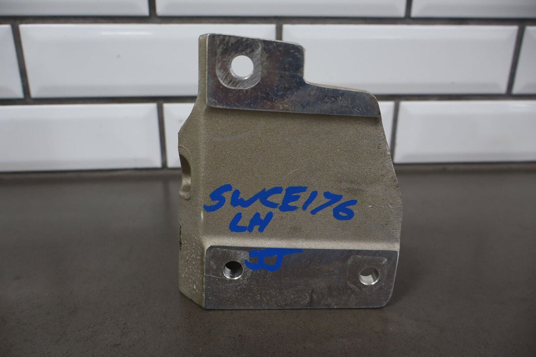 97 - 04 Chevy C5 Corvette 5.7L LS1 OEM Engine Frame Mounts