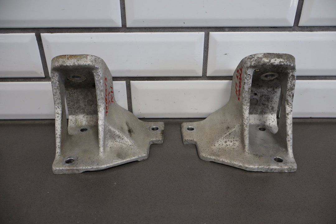 97 - 04 Chevy C5 Corvette 5.7L LS1 OEM Engine Frame Mounts
