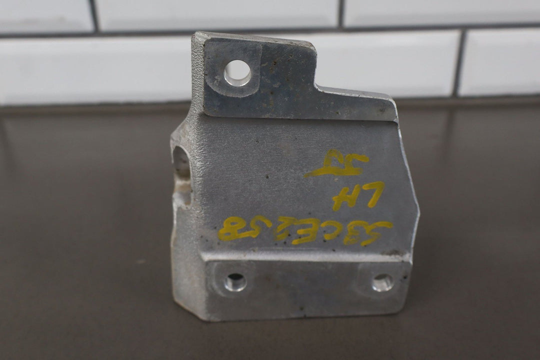 97 - 04 Chevy C5 Corvette 5.7L LS1 OEM Engine Frame Mounts
