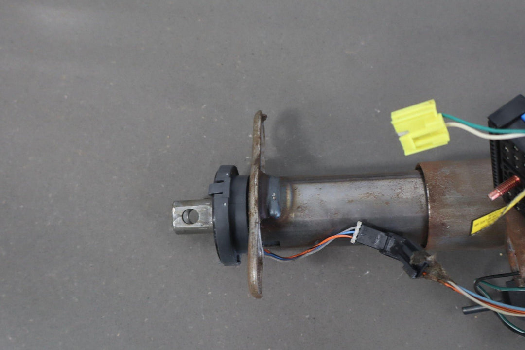 97 Chevy Suburban GMT400 OBS Tilt Steering Column with Key/Switches OEM